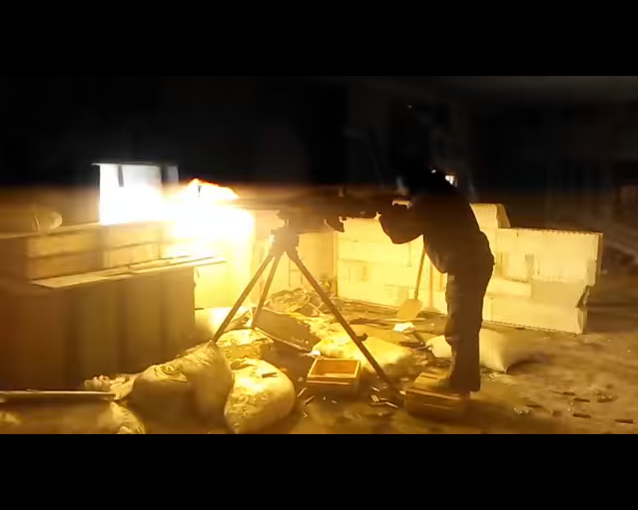 Новое кадры ночного боя в Авдеевской промзоне - ВСУ косит "путинистов" (ВИДЕО)
