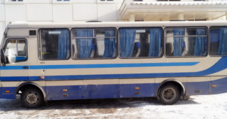 Боевики обстреляли автобус с мирными жителями в Еленовке, традиционно спихнув всё на ВСУ (ВИДЕО)