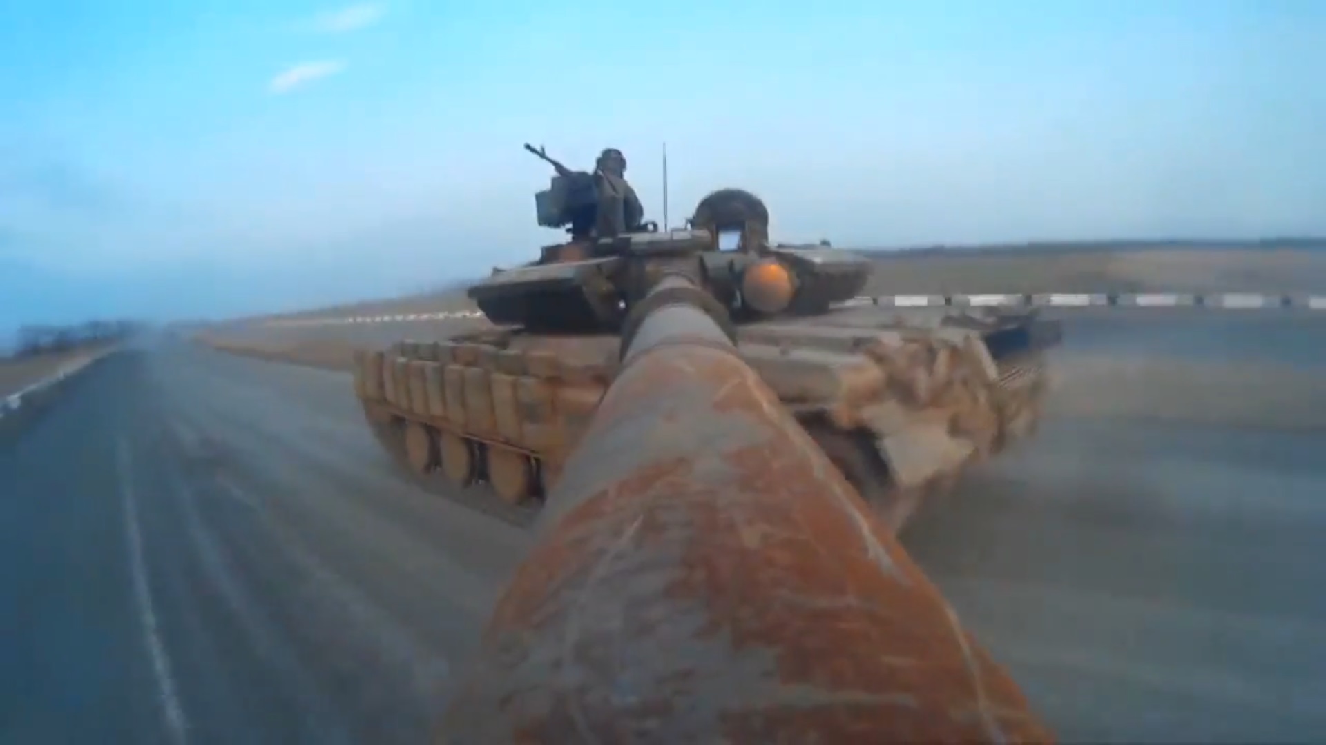Невероятные кадры! Видео боя с камеры Gо Pro на башне танка Т-64 ВСУ (ВИДЕО)