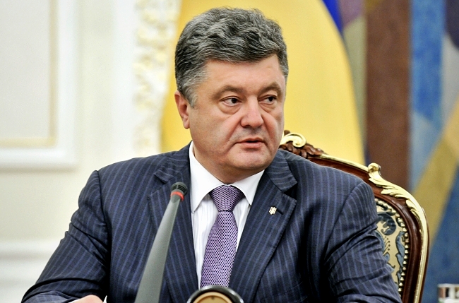 Закон о либерализации торговли б/у авто в Украине подписан Порошенко