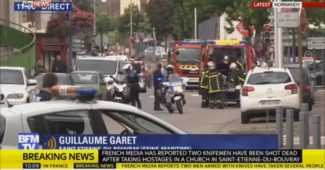 Во Франции снова теракт! Зеленые человечки захватили заложников в церкви Сент-Этьен-дю-Рувре, убит священник (ВИДЕО БОЯ)