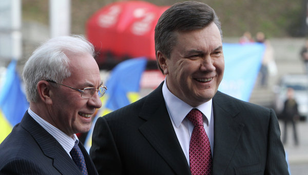 НЕВЕРОЯТНО! Во Львове застукали скрывающихся Виктора Януковича и Николая Азарова (ВИДЕО)