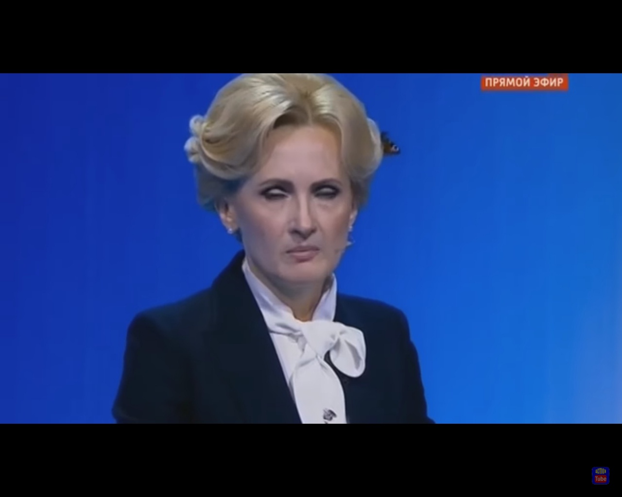 Угар интернета! Во время дебатов на России, представительницу от партии Путина атаковали насекомые (ВИДЕО)