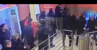 В Москве 30 человек захватили банк с заложниками (ВИДЕО)