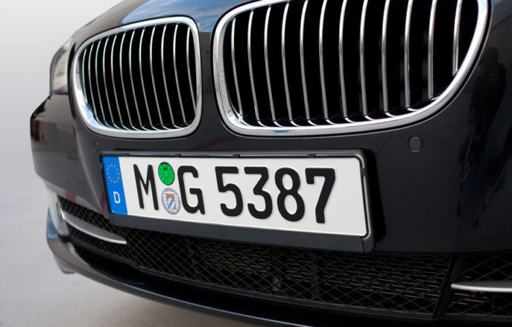 european-license-plate-closeup-big-725x464