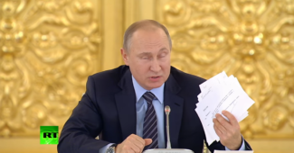 ЖЕСТЬ! Путин обоср*лся во время заседания правительства РФ! Прихватив бумаги попросил прерваться ссылаясь на звонок (ВИДЕО)