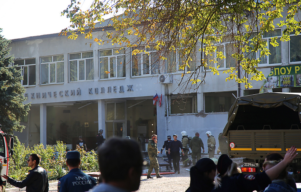 Подозреваемых в убийства в Керчи несколько: убивали всех без разбора, сейчас уже 18 убитых и множество раненых (ФОТО УБИЙЦ)